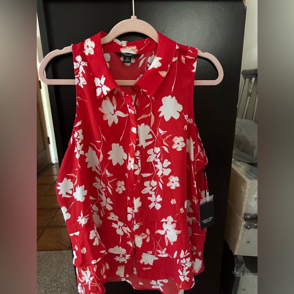 Women XL Tank Top new with tag